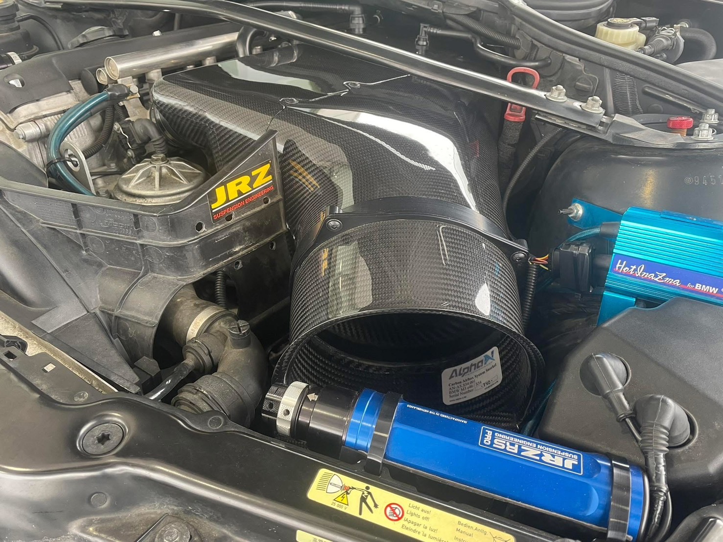 S54が轟く Alpha-N カーボンサージタンクCSL化 【BMW E46 M3